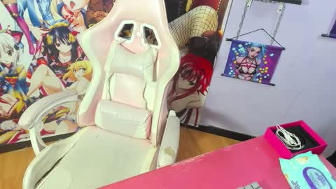 bellaseduzione online show from November 19, 3:22 pm