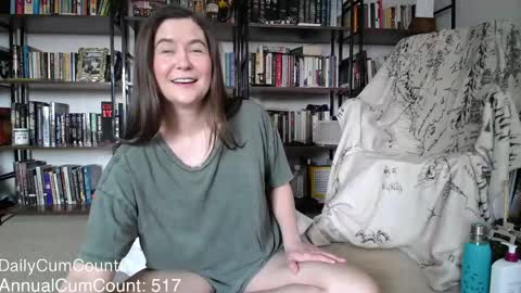 BellaStrange69 online show from April 13, 5:50 pm