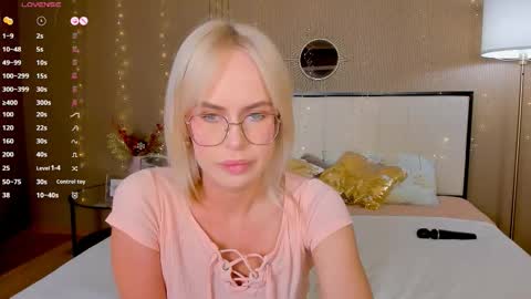 Bella online show from February 27, 1:31 am