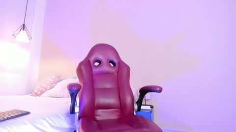 Bella Wild online show from March 16, 12:09 pm