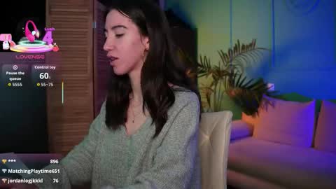 Bella online show from October 24, 6:19 pm