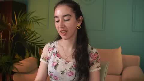 Bella online show from July 26, 11:30 am