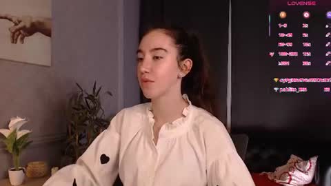 Bella online show from July 28, 2:13 pm