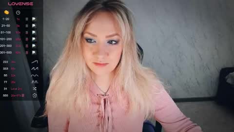Your Annabelle Wolf  online show from May 1, 6:13 pm