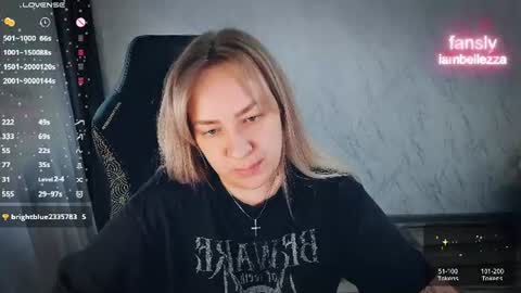Your Annabelle Wolf  online show from June 20, 6:03 pm