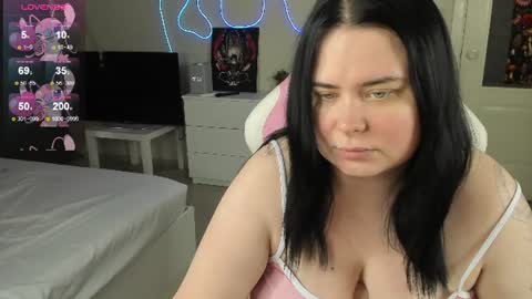 LinaBoo online show from July 22, 9:55 am