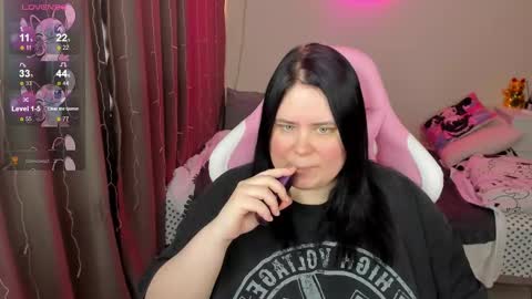 LinaBoo online show from March 12, 2:32 pm