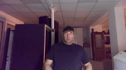 Robert  1984 online show from October 26, 4:02 am