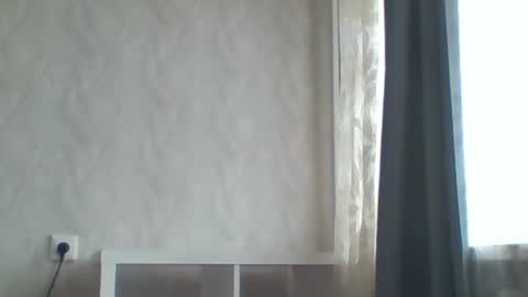 Snapshot of beniamain chatting on October 16, 8:47 am Alan online show from October 16, 8:47 am