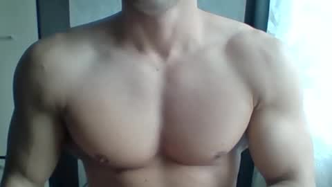 Snapshot of beniamain chatting on September 22, 9:02 am Alan online show from September 22, 9:02 am