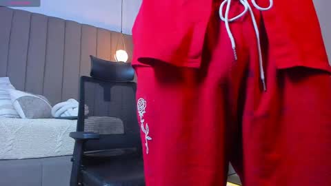 BENJAMIN online show from May 23, 3:02 am