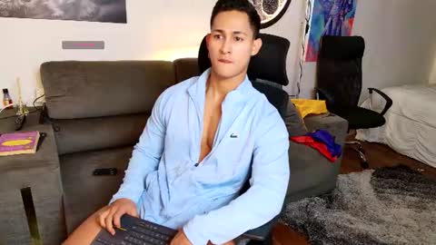 benjamincooperk online show from July 15, 6:29 am