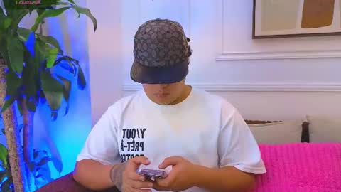 bennett_alejoo online show from June 19, 6:47 pm