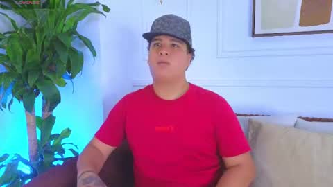 bennett_alejoo online show from July 18, 7:49 pm