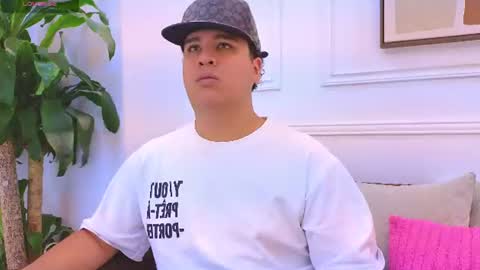 bennett_alejoo online show from June 30, 6:28 pm