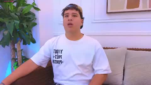 bennett_alejoo online show from July 8, 6:55 pm