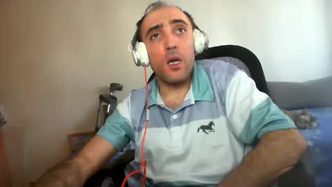 bentish online show from November 2, 12:05 pm