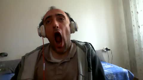 bentish online show from March 13, 9:23 am