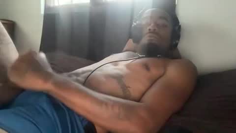 bentley_pov online show from April 23, 12:24 pm