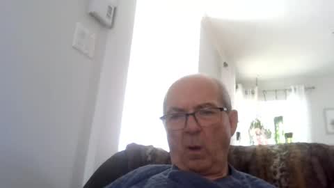 bernard1102 online show from August 1, 2:40 pm