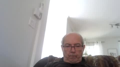 bernard1102 online show from July 6, 2:14 pm