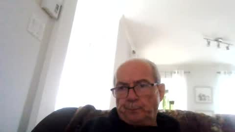 bernard1102 online show from August 3, 2:23 pm