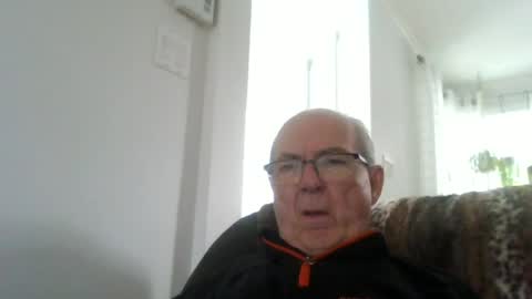 bernard1102 online show from June 26, 7:41 pm