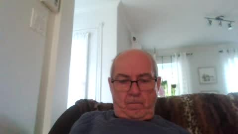 bernard1102 online show from July 20, 10:39 am
