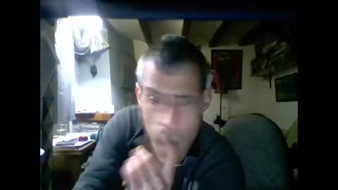 bernichaoss77 online show from January 19, 7:04 pm