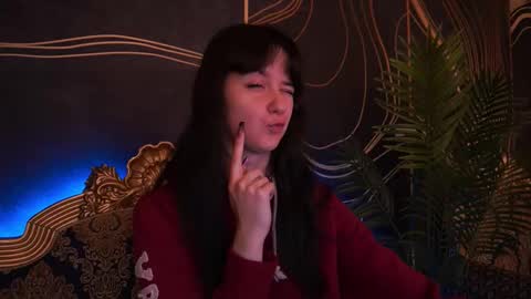 Violette online show from December 2, 9:35 pm