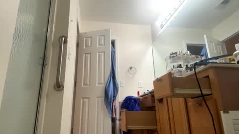 berty6917 online show from November 22, 1:04 am