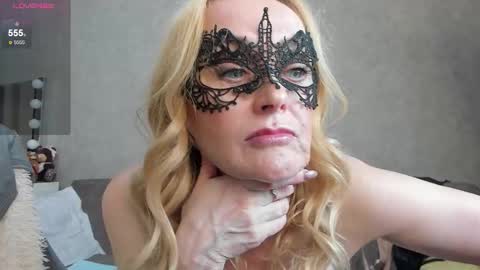 Snapshot of best__angelica chatting on October 20, 4:56 pm best__angelica online show from October 20, 4:56 pm