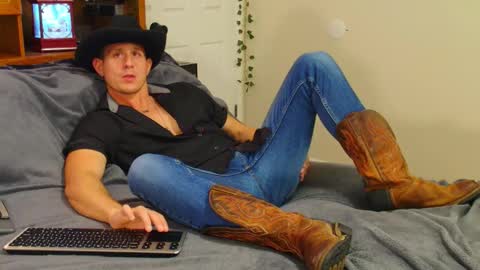 twitter zack1fisher online show from December 20, 3:35 am