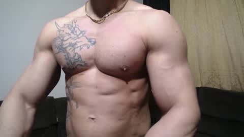 Snapshot of bestmuscle chatting on September 27, 4:21 am bestmuscle online show from September 27, 4:21 am