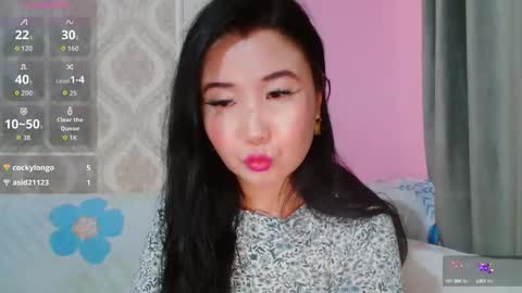 Snapshot of bet_lu chatting on September 26, 7:49 am Bet Lu online show from September 26, 7:49 am