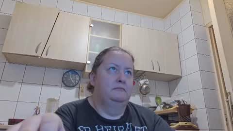bethnorth online show from June 21, 1:56 am
