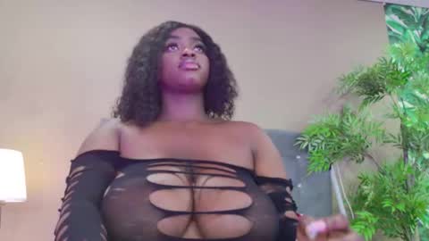 BETSY online show from December 17, 9:43 pm