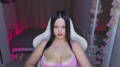 Snapshot of betty__davvis chatting on October 14, 3:37 pm Betty online show from October 14, 3:37 pm