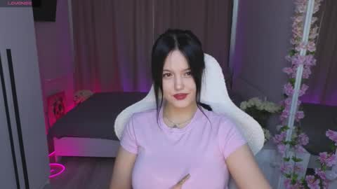 Snapshot of betty__davvis chatting on October 6, 1:51 pm Betty online show from October 6, 1:51 pm