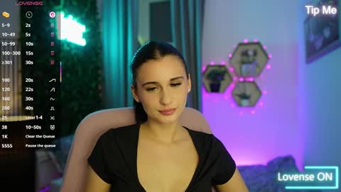 Betty Grey online show from October 3, 6:05 pm