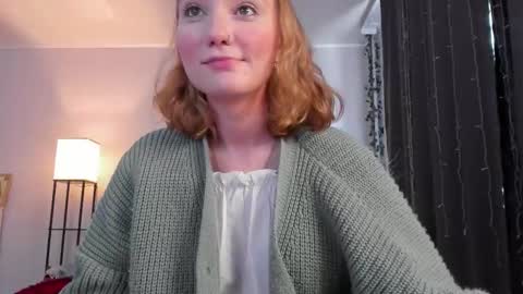 Snapshot of betty_witchy chatting on September 25, 4:30 am Dory make me happier online show from September 25, 4:30 am