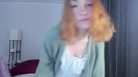 Snapshot of betty_witchy chatting on October 6, 2:51 am Dory make me happier online show from October 6, 2:51 am
