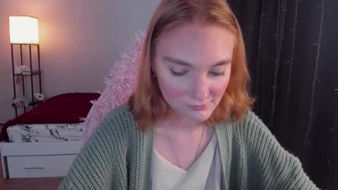 Snapshot of betty_witchy chatting on October 9, 3:23 am Dory make me happier online show from October 9, 3:23 am
