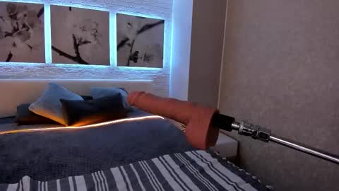 Betty online show from November 25, 8:18 pm