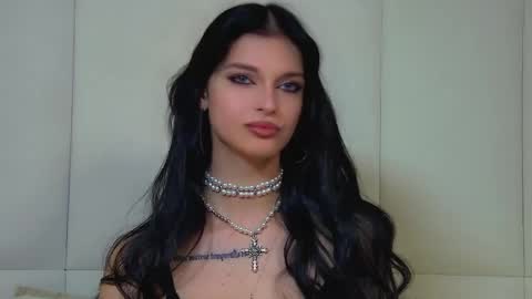 Beverly online show from May 15, 7:39 am