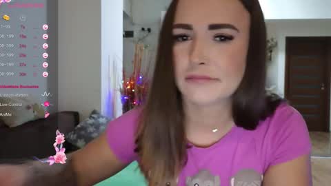   BeyonceDoll       Twitter DollBeyonce    online show from December 19, 8:37 pm