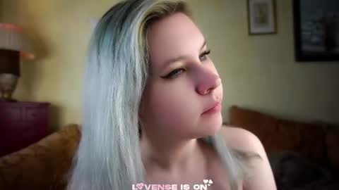 Eliz online show from July 4, 3:43 am