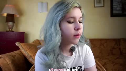 Eliz online show from June 28, 2:40 am
