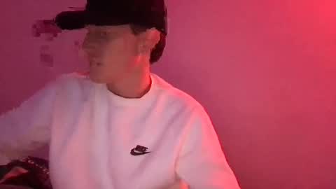 Robbie online show from November 26, 4:32 am