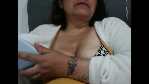 biancasteel online show from April 28, 2:38 am